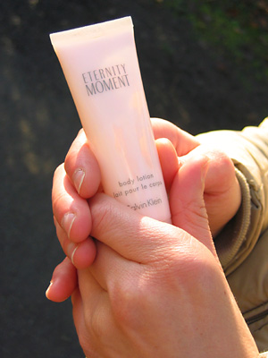 Calvin Klein Eternity Moment body lotion